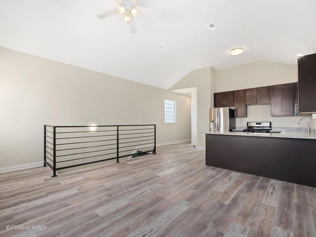 2855 W Arthington Street, Chicago, IL 60612