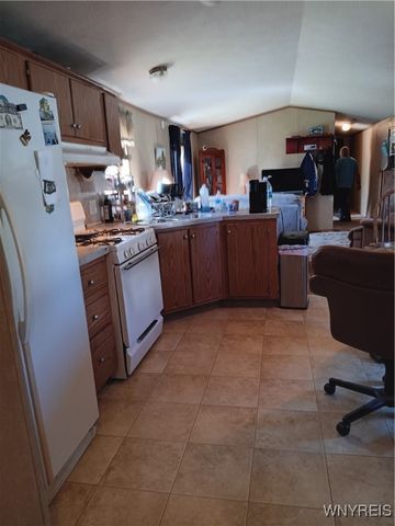 49 Sandybrook Drive, Hamlin, NY 14464