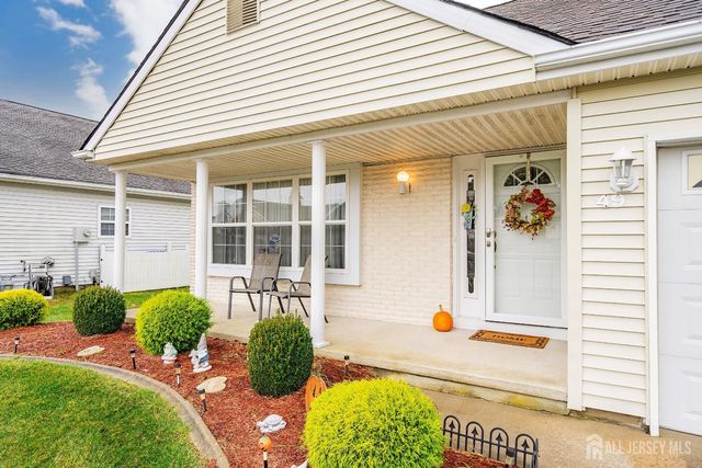 49 Stockport Drive, Toms River, NJ 08757
