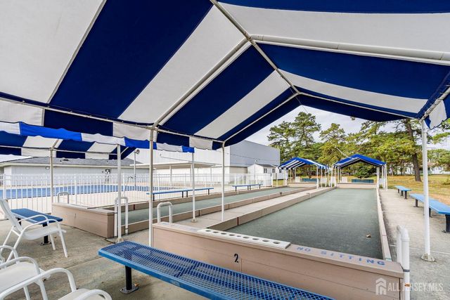 49 Stockport Drive, Toms River, NJ 08757