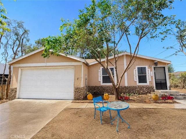 3067 Carl, Riverside, CA 92507