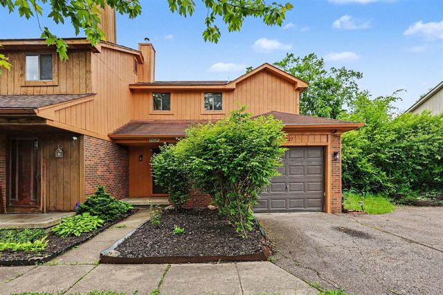 23227 Middlebelt Road, Farmington, MI 48336