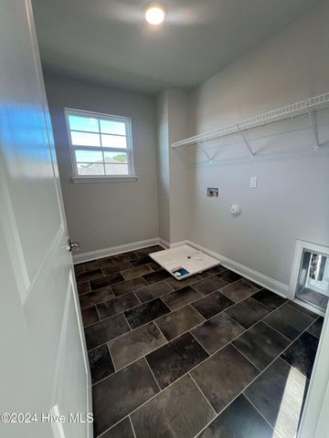 722 Greenwich Place, Richlands, NC 28574