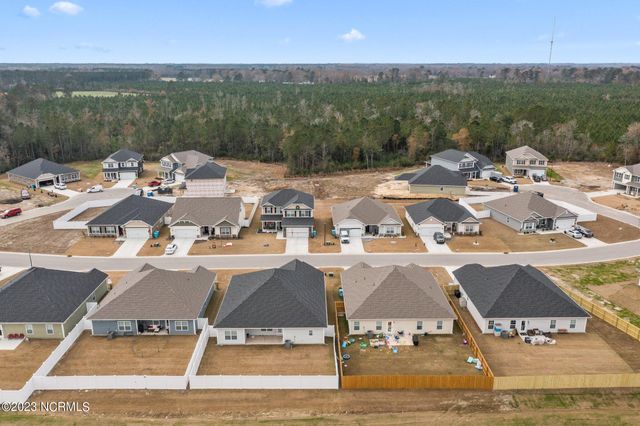 722 Greenwich Place, Richlands, NC 28574