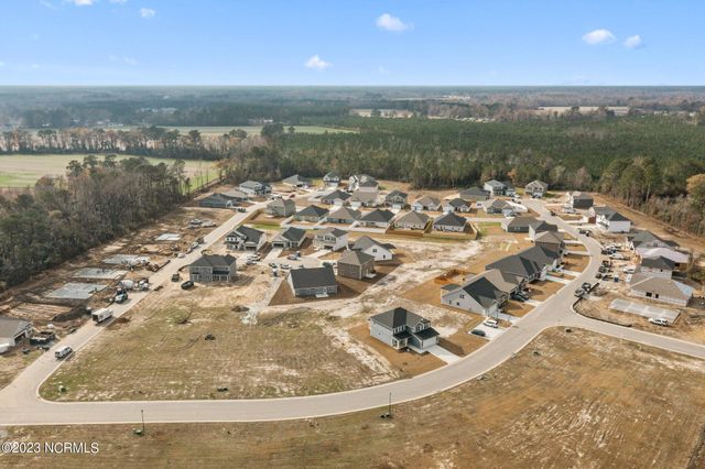 722 Greenwich Place, Richlands, NC 28574