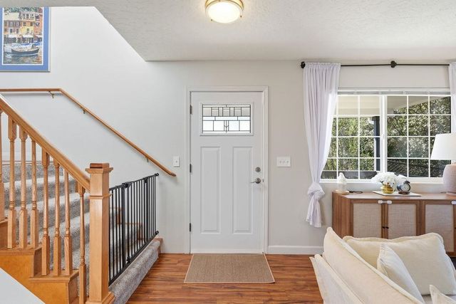 8220 E SOMMERSET Dr, Spokane, WA 99217
