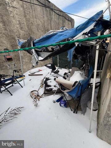 2710 C ST, Philadelphia, PA 19134