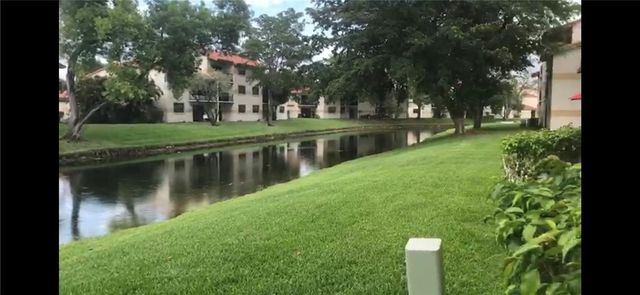 9957 NOB HILL Place 9957, Sunrise, FL 33351