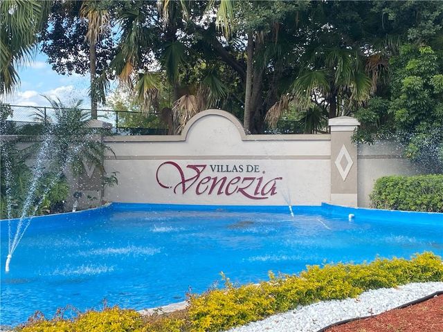 9957 NOB HILL Place 9957, Sunrise, FL 33351