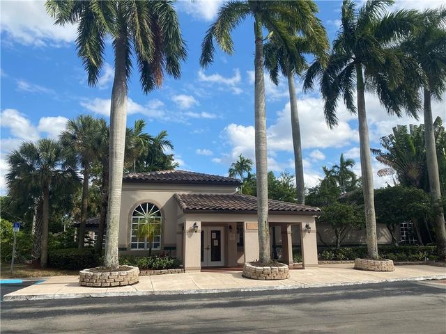 9957 NOB HILL Place 9957, Sunrise, FL 33351