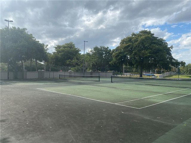 9957 NOB HILL Place 9957, Sunrise, FL 33351