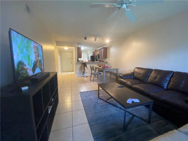 9957 NOB HILL Place 9957, Sunrise, FL 33351