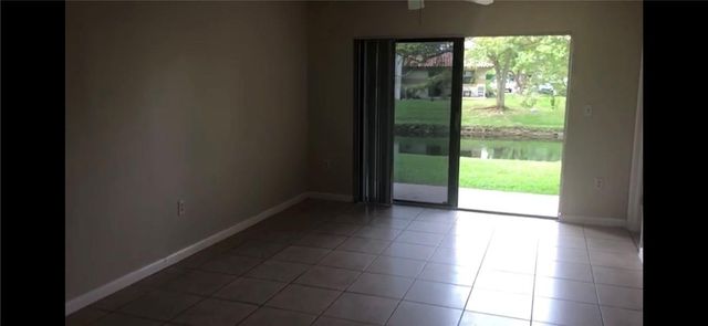 9957 NOB HILL Place 9957, Sunrise, FL 33351