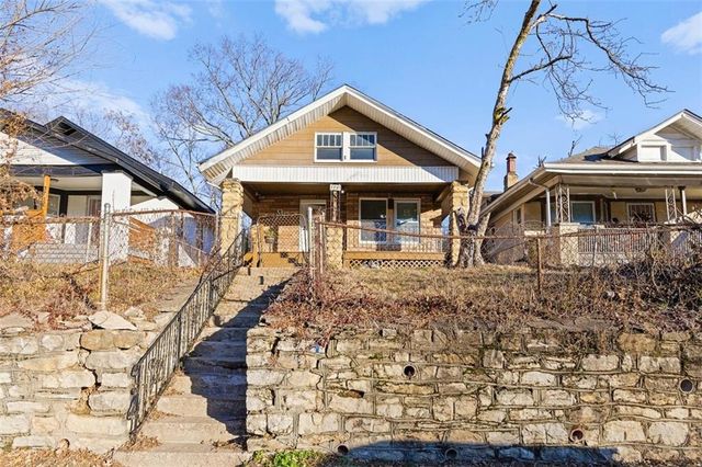 3741 Olive Street, Kansas City, MO 64109