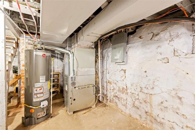 3741 Olive Street, Kansas City, MO 64109