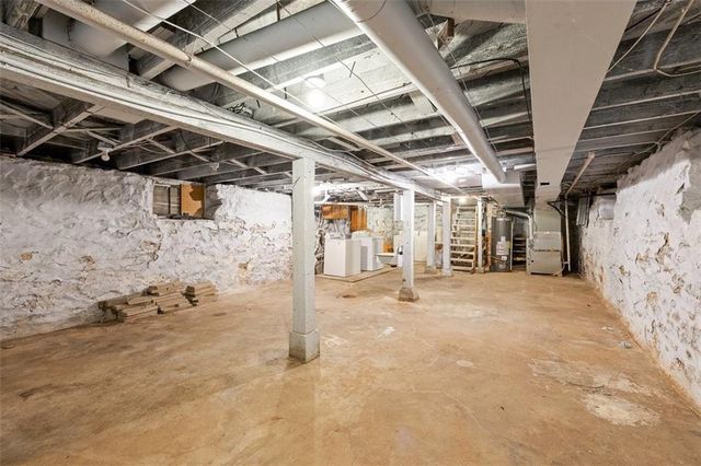 3741 Olive Street, Kansas City, MO 64109