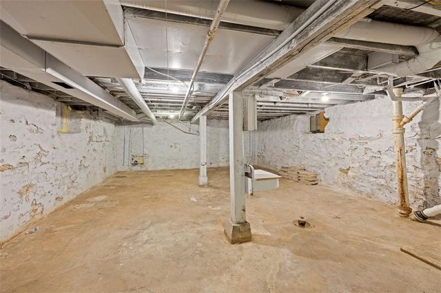 3741 Olive Street, Kansas City, MO 64109