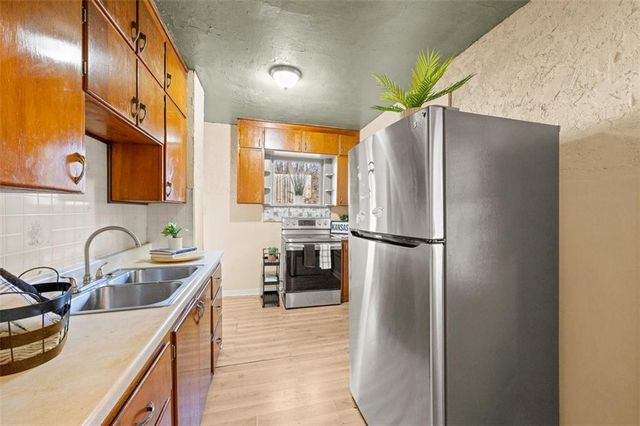 3741 Olive Street, Kansas City, MO 64109