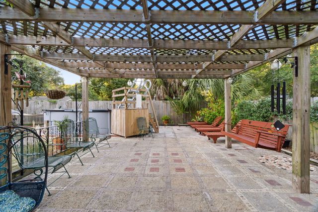 632 Berkley Dr Drive, Pensacola, FL 32503