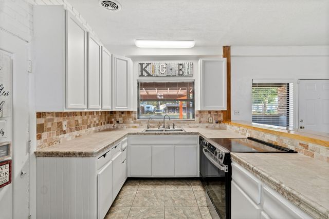 632 Berkley Dr Drive, Pensacola, FL 32503