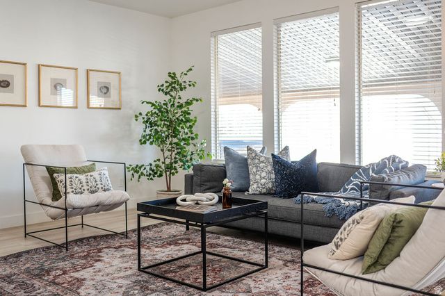 4222 W CHESTNUT VIEW DR DR, South Jordan, UT 84009