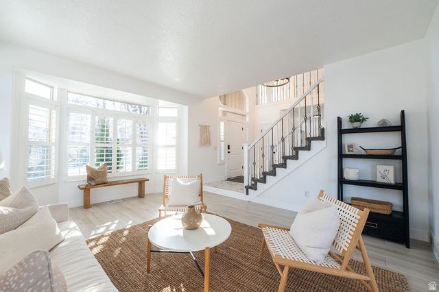 4222 W CHESTNUT VIEW DR DR, South Jordan, UT 84009