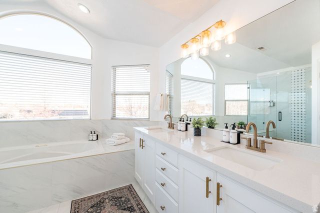 4222 W CHESTNUT VIEW DR DR, South Jordan, UT 84009