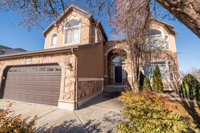 4222 W CHESTNUT VIEW DR DR, South Jordan, UT 84009
