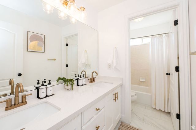 4222 W CHESTNUT VIEW DR DR, South Jordan, UT 84009