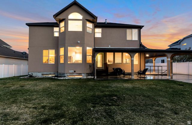 4222 W CHESTNUT VIEW DR DR, South Jordan, UT 84009