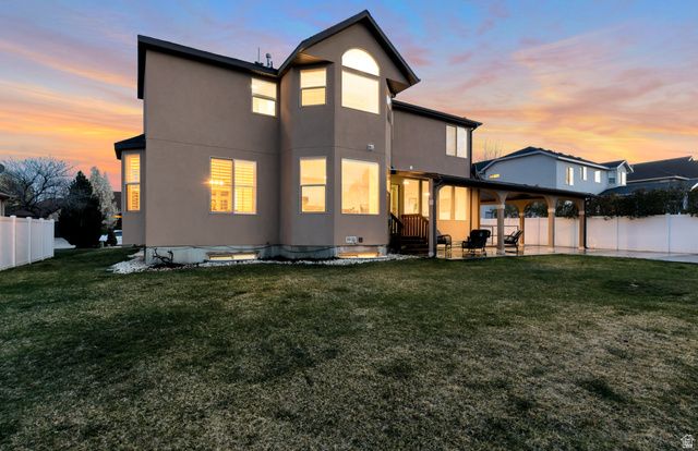 4222 W CHESTNUT VIEW DR DR, South Jordan, UT 84009