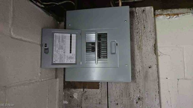 1093 Joy Avenue, Akron, OH 44306