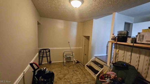 1093 Joy Avenue, Akron, OH 44306