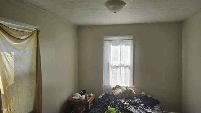 1093 Joy Avenue, Akron, OH 44306