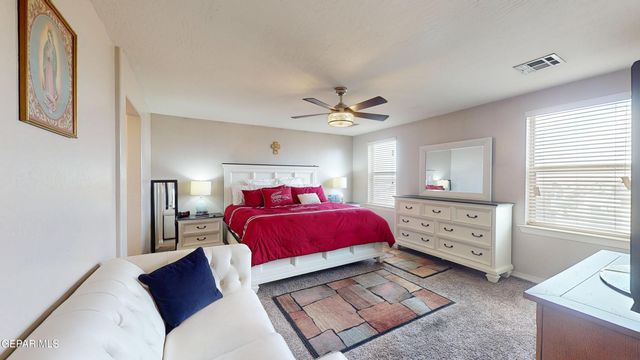 129 N Manzanita Drive, El Paso, TX 79928