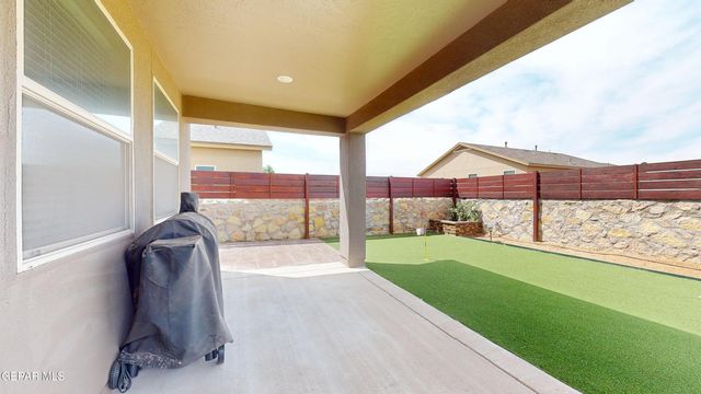 129 N Manzanita Drive, El Paso, TX 79928