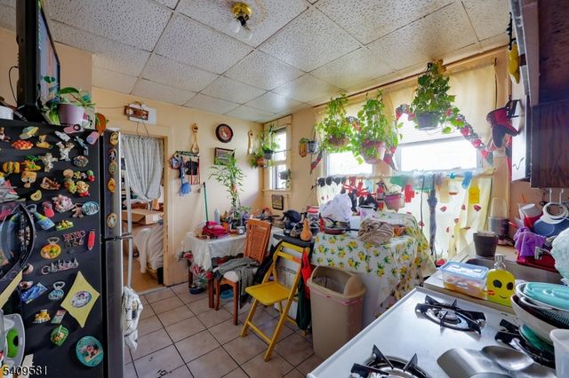 154 Dayton St, Newark City, NJ 07114