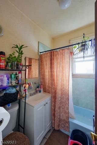 154 Dayton St, Newark City, NJ 07114