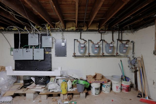 154 Dayton St, Newark City, NJ 07114