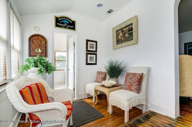 15 Riverview Road, Monmouth Beach, NJ 07750