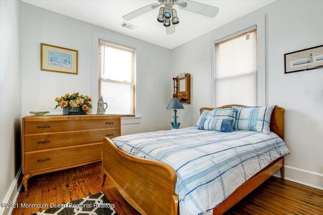 15 Riverview Road, Monmouth Beach, NJ 07750
