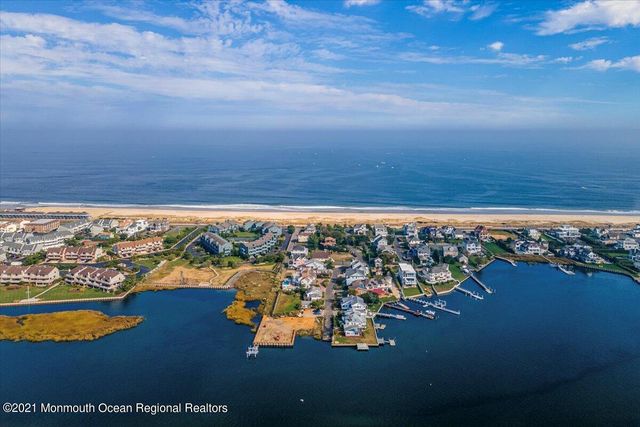15 Riverview Road, Monmouth Beach, NJ 07750