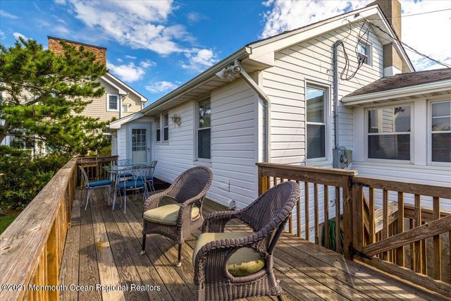 15 Riverview Road, Monmouth Beach, NJ 07750
