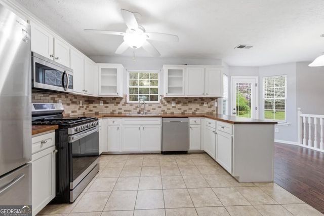 9360 Carnes Crossing Circle, Jonesboro, GA 30236
