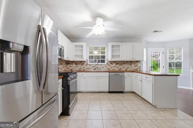 9360 Carnes Crossing Circle, Jonesboro, GA 30236