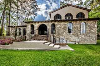 602 Rolling Hills Road, Huntsville, TX 77340