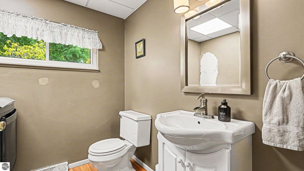 Image 20 of property listing at 1012 Highland Street, Mt Pleasant, MI 48858