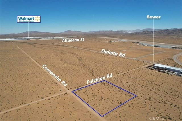 8 Falchion Road, Apple Valley, CA 92307