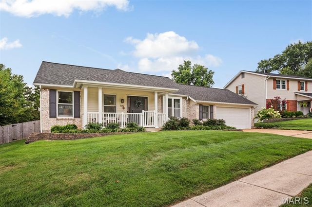705 Stone Canyon Drive, Ballwin, MO 63021