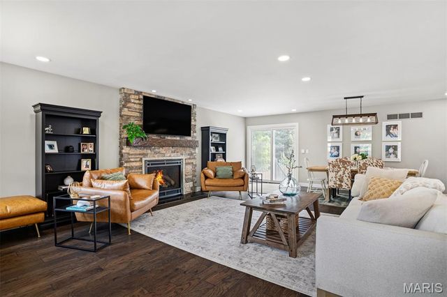 705 Stone Canyon Drive, Ballwin, MO 63021